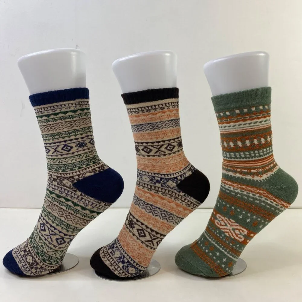 Set of 3 Colorful Nordic Sweater Pattern Cozy Style Crew Socks